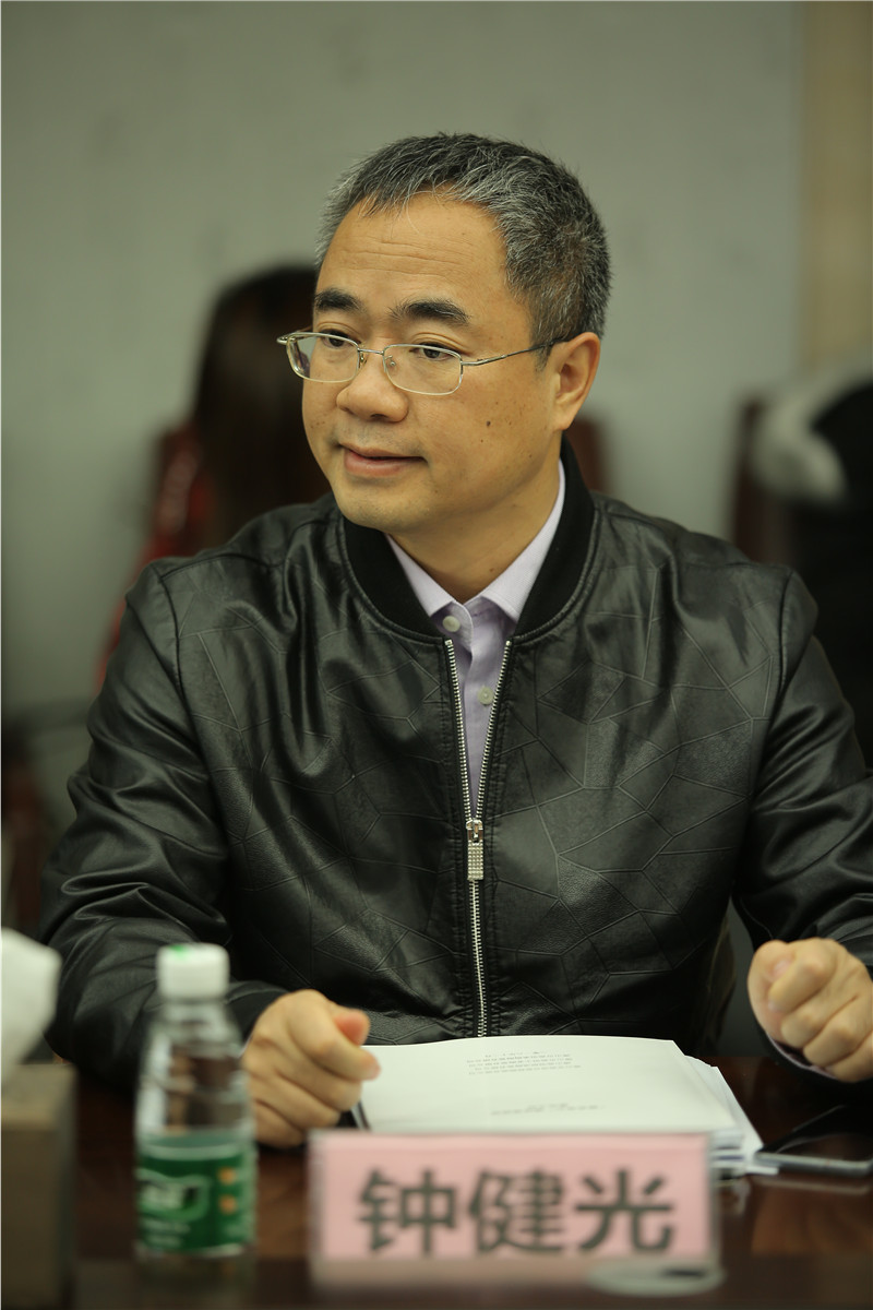 麻豆精品国产成人无码小说陶瓷集团大规格瓷质薄板